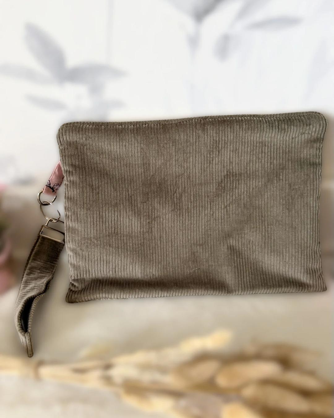 Pochette plate artisanale – Taille L
