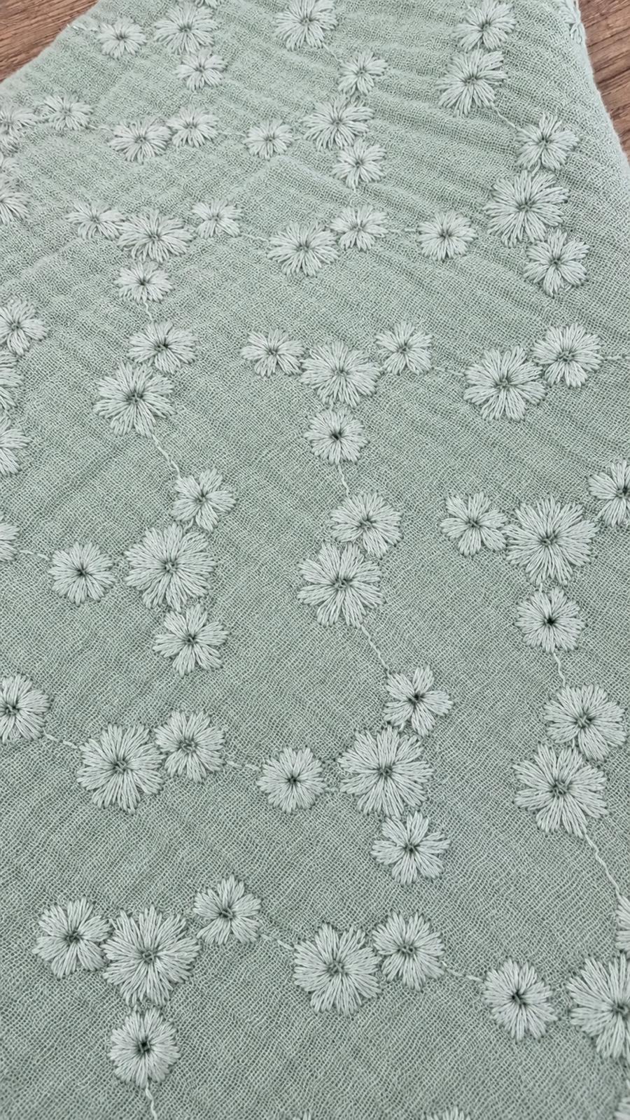 Carré Câlin Premium Vert Sauge – Vichy ou Fleurs brodées | Fait main