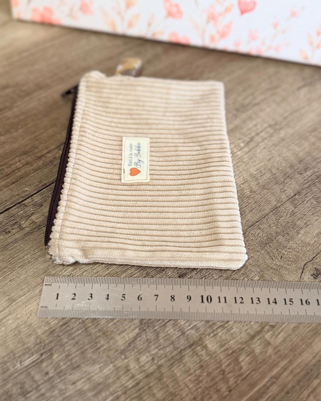Pochette plate artisanale