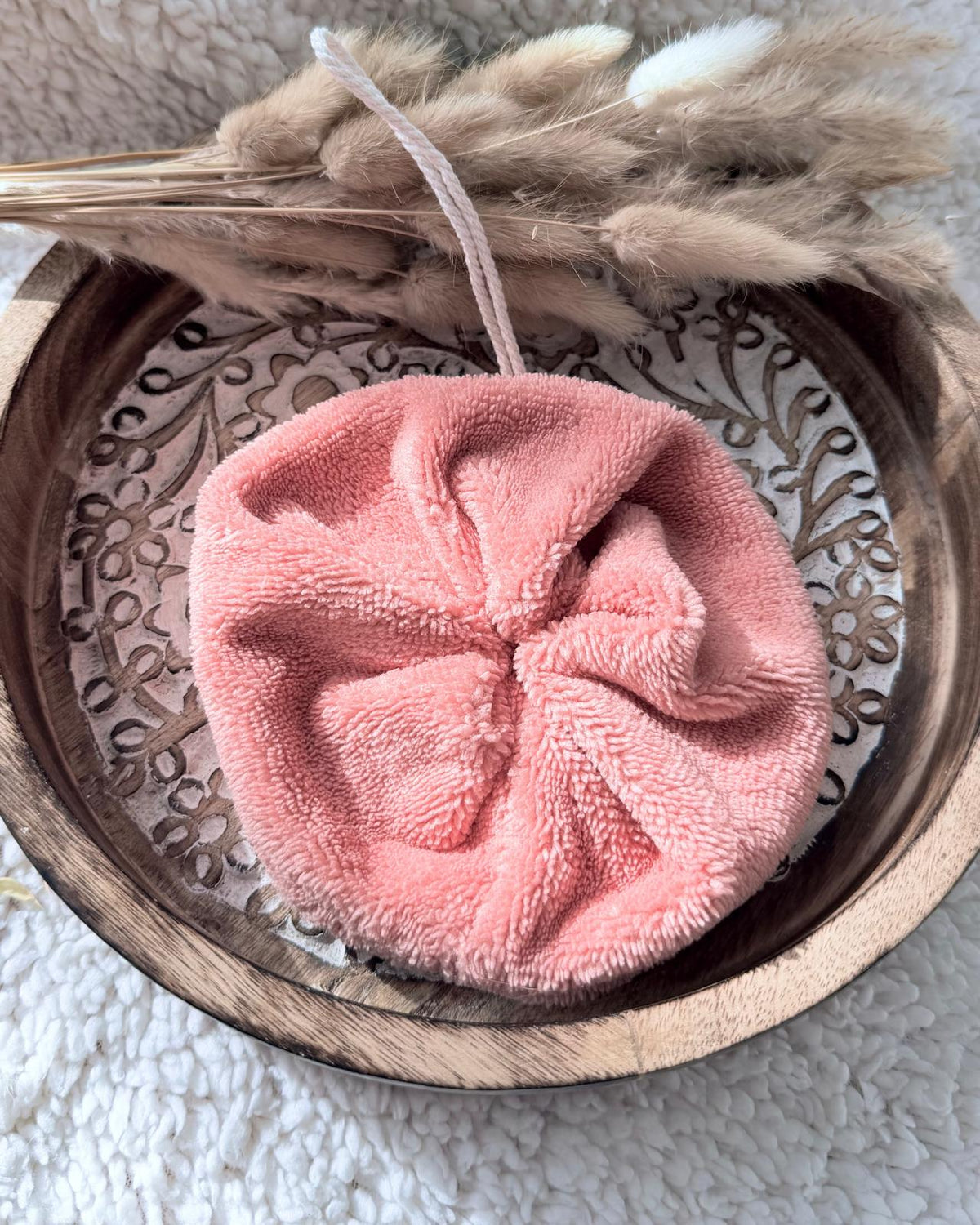 Fleur de douche artisanale en éponge de bambou